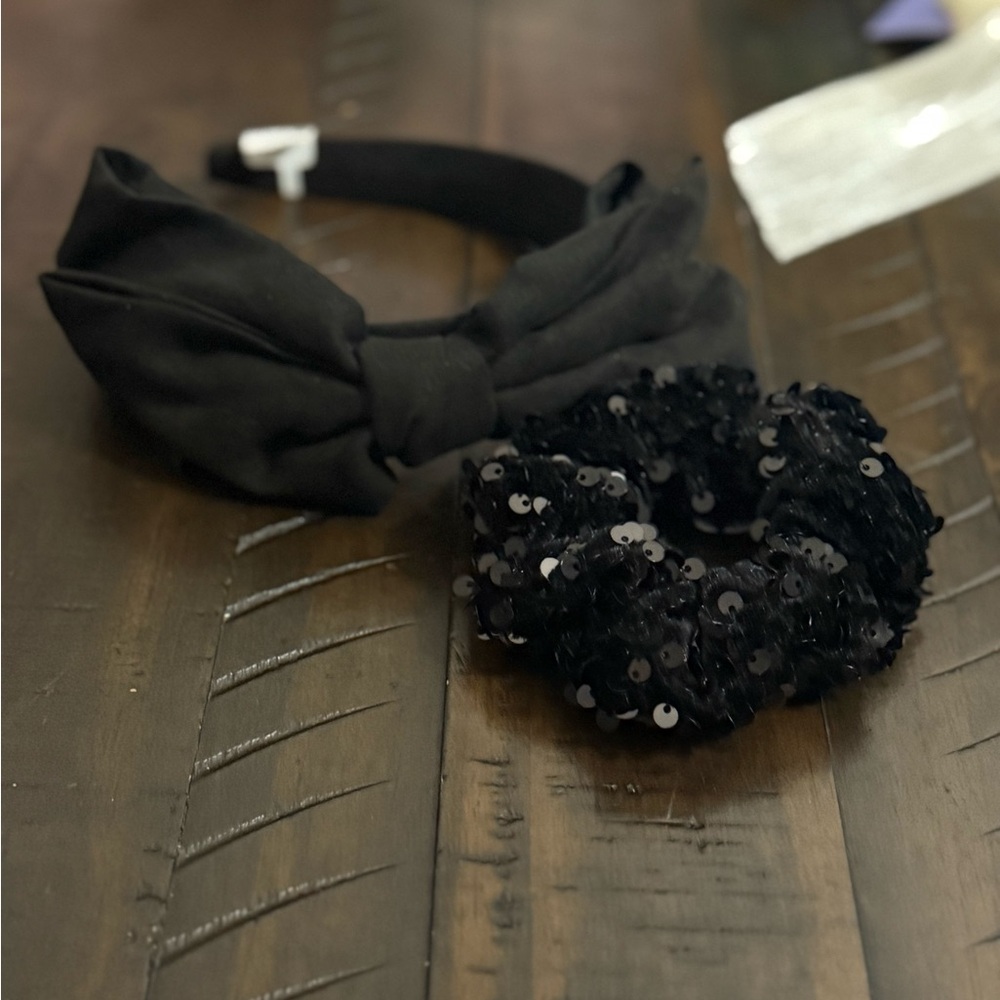 Claire's Black Headband and Sequin Scrunchie Set